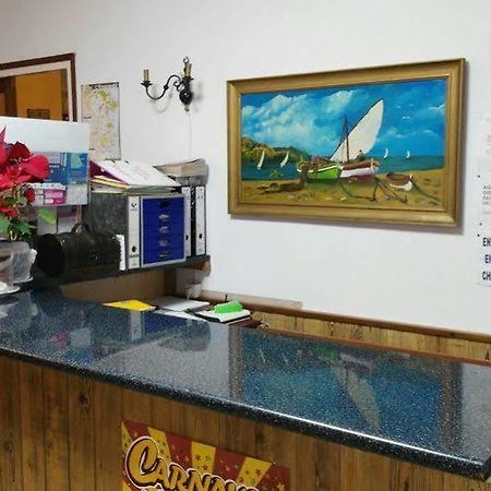 Hostal Creus ロザス エクステリア 写真